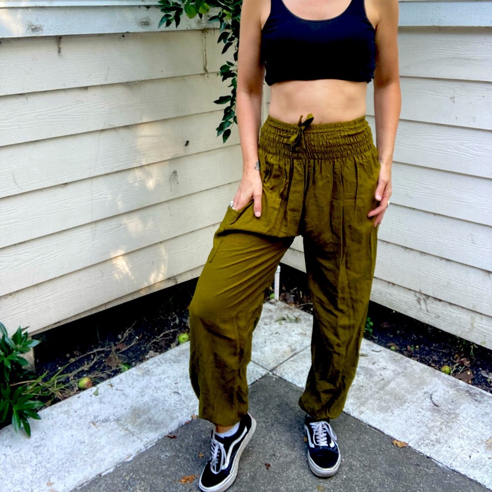 Gorgeous goddess harem pants in olive